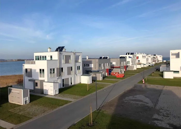 Villa Schleivilla-hafenmeister-by-seeblick-ferien-oro-billardtisch-kicker-kamin *